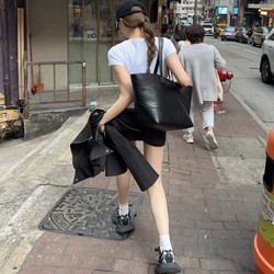 2025 Autumn/Winter New Korean Style ins High-End Cracked Texture Large Capacity Tote Bag Niche Versatile Shoulder Bag 2025 Autumn/Winter New Korean Style ins High-End Cracked Texture Large Capacity Tote Bag Niche Versatile Shoulder Bag