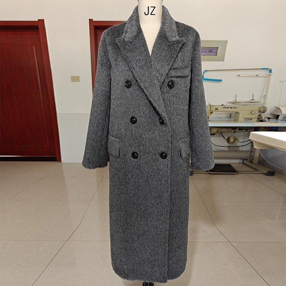Thick alpaca fleece Albaka high-end with lining, white and black long coat, super warm woolen coat for women Thick alpaca fleece Albaka high-end with lining, white and black long coat, super warm woolen coat for women