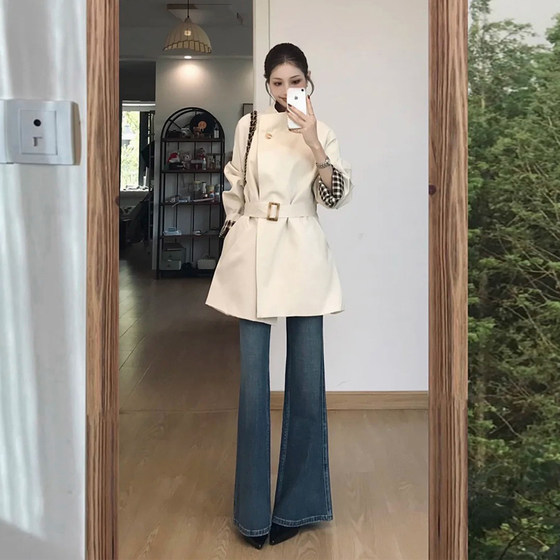 Rice and apricot stand collar windbreaker jacket for women's spring and autumn new Korean small lace-up waist-closing high-end casual coat
Rice and apricot stand collar windbreaker jacket for women's spring and autumn new Korean small lace-up waist-closing high-end casual coat