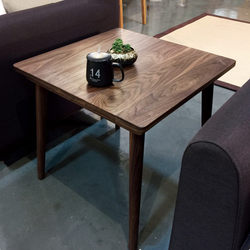 Nordic Solid Wood Small Square Table for Living Room, Cafe, Milk Tea Shop, Guesthouse Dining Table, Coffee Table, Small Apartment Home Use, Natural Wood Table Nordic Solid Wood Small Square Table for Living Room, Cafe, Milk Tea Shop, Guesthouse Dining Table, Coffee Table, Small Apartment Home Use, Natural Wood Table