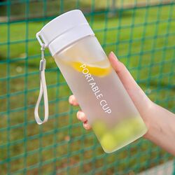 Large capacity and high appearance of water cups Large capacity and high appearance of water cups