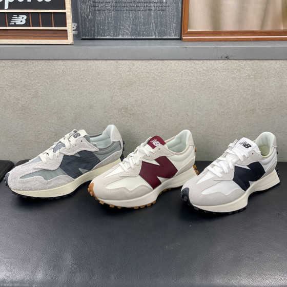 New Balance NB 327 series men and women couple casual sports retro running shoes WS327KA/KB
New Balance NB 327 series men and women couple casual sports retro running shoes WS327KA/KB