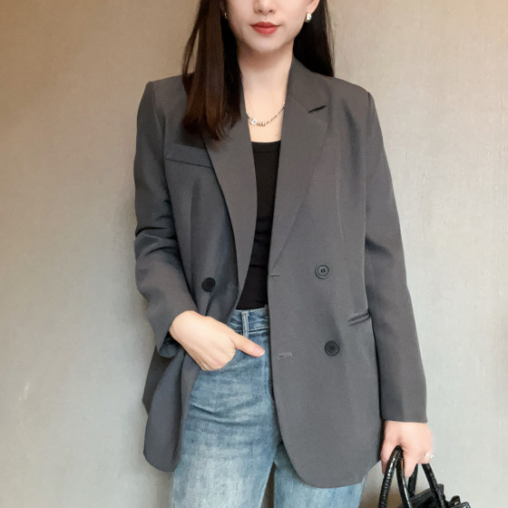 Light luxury high-end loose suit jacket for women 2025 spring and autumn new design niche Korean casual temperament suit
Light luxury high-end loose suit jacket for women 2025 spring and autumn new design niche Korean casual temperament suit