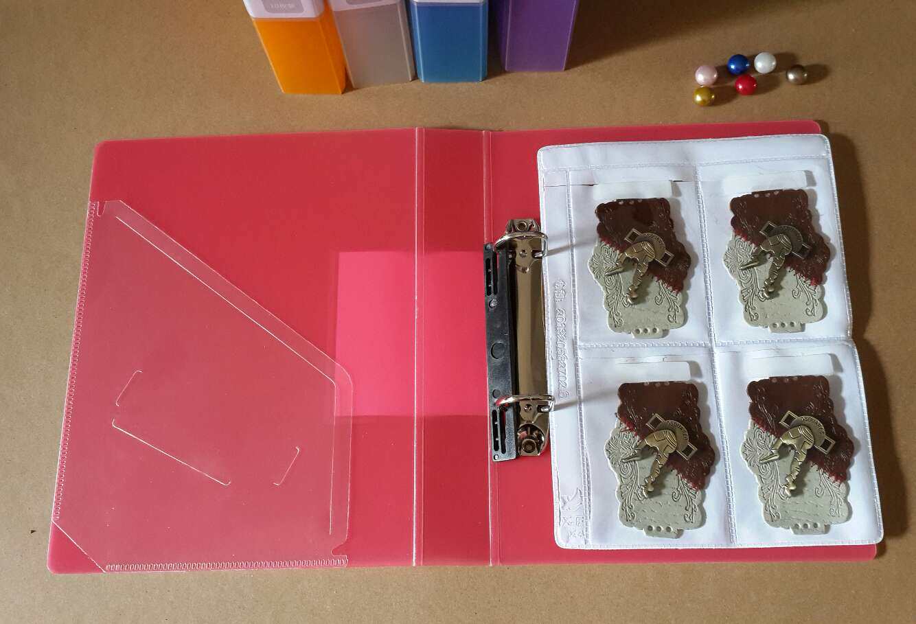 Альбом для нумезматики 古币钱币收藏册硬币纪念币空册本子 6格5页装ｔａｇ徽章收纳周边