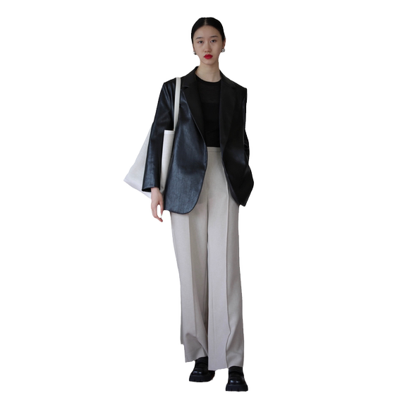 No print black no button commuter versatile loose environmentally friendly leather slim texture texture blazer 22127
No print black no button commuter versatile loose environmentally friendly leather slim texture texture blazer 22127