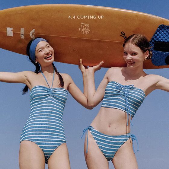 Swimming Women's Summer Summer Summer Summer Simple retro stripes conservative pure desire 2024 new split bikini vacation
Swimming Women's Summer Summer Summer Summer Simple retro stripes conservative pure desire 2024 new split bikini vacation