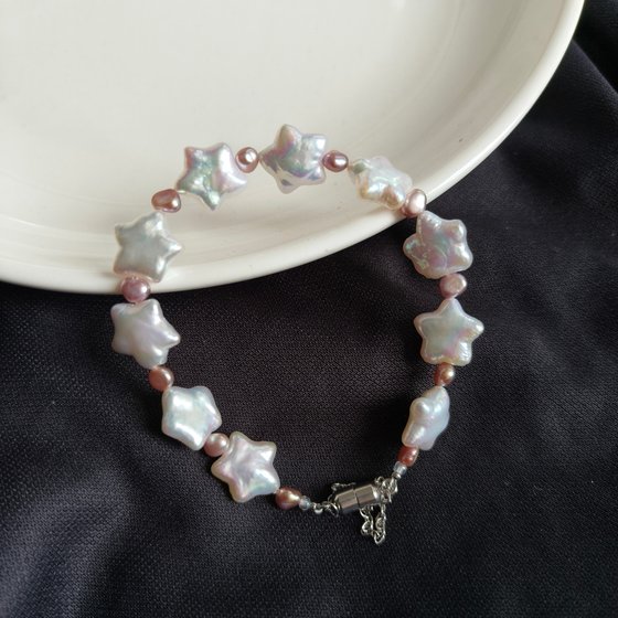Niche Design Universe Star Baroque Freshwater Pearl Bracelet Bracelet French Premium Female Best Friend Gift
Niche Design Universe Star Baroque Freshwater Pearl Bracelet Bracelet French Premium Female Best Friend Gift