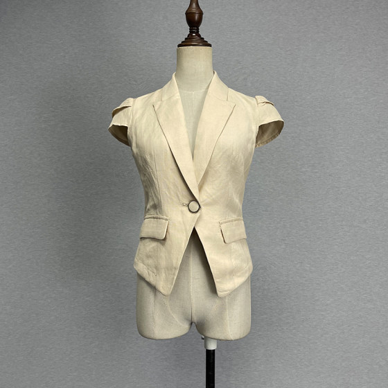 Brand discount apricot color cotton linen short sleeve short jacket for women slim fit and slim single row one-button black suit collar top
Brand discount apricot color cotton linen short sleeve short jacket for women slim fit and slim single row one-button black suit collar top
