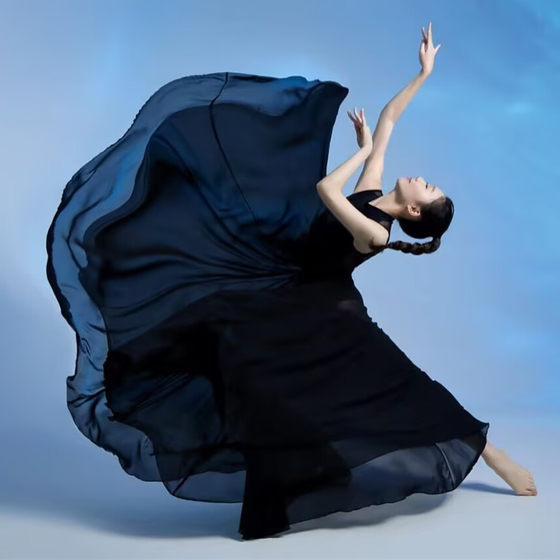 New clothing skirt art exam exercise skirt black classroom training clothes performance clothes classical dance Xinjiang big sling skirt
New clothing skirt art exam exercise skirt black classroom training clothes performance clothes classical dance Xinjiang big sling skirt