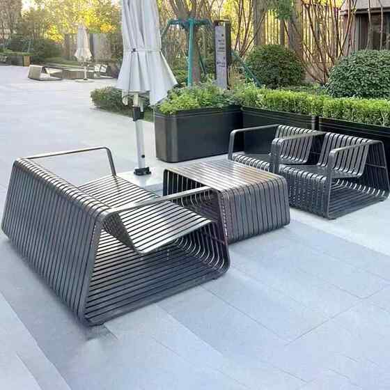 Outdoor leisure courtyard aluminum alloy sofa villa garden sun room creative coffee table combination stainless steel furniture 
Outdoor leisure courtyard aluminum alloy sofa villa garden sun room creative coffee table combination stainless steel furniture