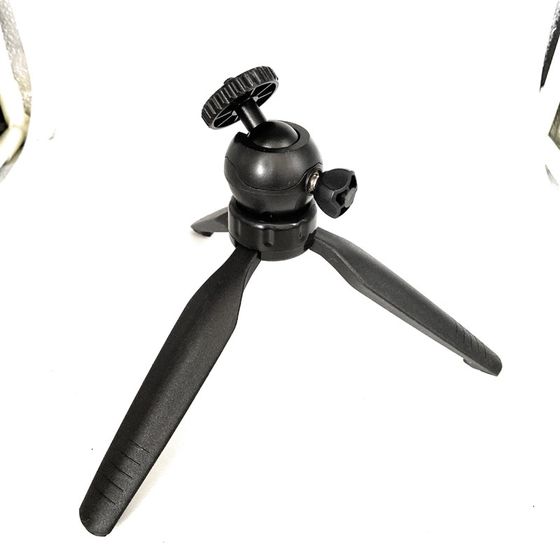 Desktop tripod, mobile phone live mini tripod, projector stand, camera accessories photography support stand
Desktop tripod, mobile phone live mini tripod, projector stand, camera accessories photography support stand