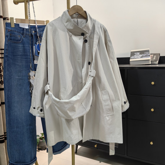 Women's autumn new Korean casual lazy style high-end fashion coat with bag stand collar
Women's autumn new Korean casual lazy style high-end fashion coat with bag stand collar