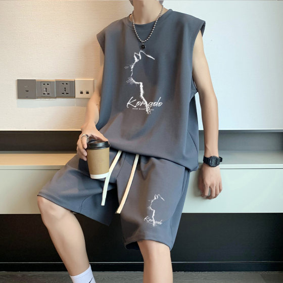 Teenager casual sports trendy men's thin cool breathable basketball suit not stuffy quick-drying vest shorts set
Teenager casual sports trendy men's thin cool breathable basketball suit not stuffy quick-drying vest shorts set