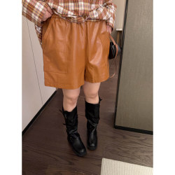 VOGANA Cannes' plus-size women's autumn and winter full-screen fashionable temperament high-waist slim elastic leather wide-leg shorts VOGANA Cannes' plus-size women's autumn and winter full-screen fashionable temperament high-waist slim elastic leather wide-leg shorts