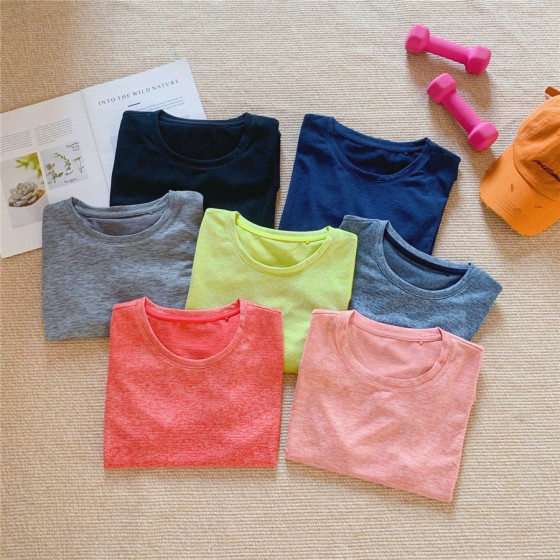 R25 exported to Japan Basic versatile solid color quick-drying round neck short-sleeved T-shirt for couples
R25 exported to Japan Basic versatile solid color quick-drying round neck short-sleeved T-shirt for couples