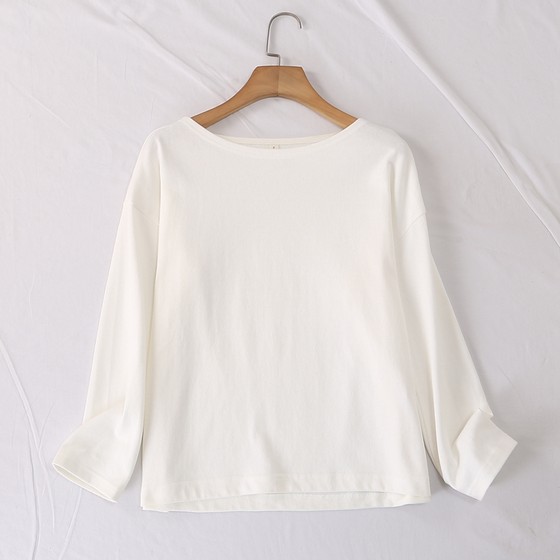 Daily single brand spring and autumn new simple and versatile comfortable solid color pure cotton long-sleeved T-shirt base shirt top for women 25565
Daily single brand spring and autumn new simple and versatile comfortable solid color pure cotton long-sleeved T-shirt base shirt top for women 25565