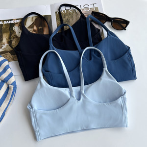 Yoga underwear cloud-feeling breathable integrated chest pad thin shoulder strap sling U-neck sports vest gathering fitness bra 
Yoga underwear cloud-feeling breathable integrated chest pad thin shoulder strap sling U-neck sports vest gathering fitness bra