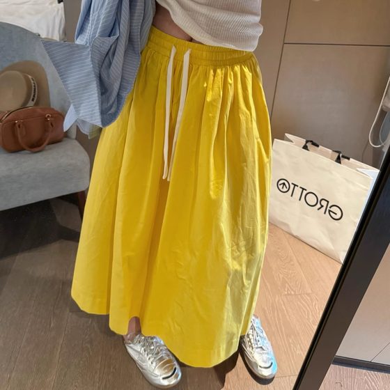 Chao beautiful bright yellow skirt! Korean milk fufu summer dopamine unique pleated drawstring skirt for women
Chao beautiful bright yellow skirt! Korean milk fufu summer dopamine unique pleated drawstring skirt for women