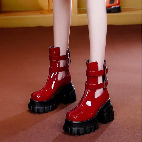 Waterproof platform thick-soled high-heeled hollow fashion boots for women 2025 spring and summer new double belt buckle British style thick-heeled sandals
Waterproof platform thick-soled high-heeled hollow fashion boots for women 2025 spring and summer new double belt buckle British style thick-heeled sandals