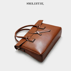 Men and women's business a4 file handheld briefcase commuting to hold 14-inch computer bag senior sense lawyer designer 
Men and women's business a4 file handheld briefcase commuting to hold 14-inch computer bag senior sense lawyer designer