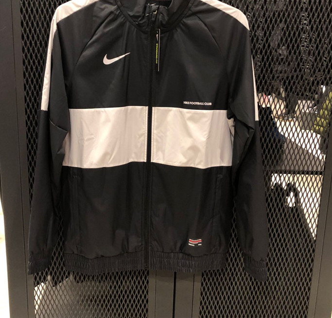 Nike休闲长袖套装 Nike休闲长袖套装