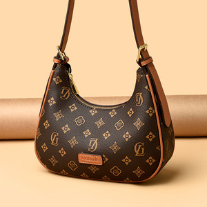 High-end middle-aged and elderly mother bags for women 2025 new fashion printed one-shoulder crossbody bag underarm women's small bag 
High-end middle-aged and elderly mother bags for women 2025 new fashion printed one-shoulder crossbody bag underarm women's small bag