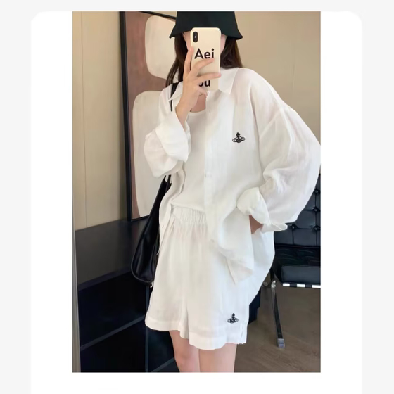 Keep it yourself! Old Qian Turmoil Saturn Embroidery Polo Collar Line Suit Women's Summer High-end Temperament Shorts Two-piece Set
Keep it yourself! Old Qian Turmoil Saturn Embroidery Polo Collar Line Suit Women's Summer High-end Temperament Shorts Two-piece Set