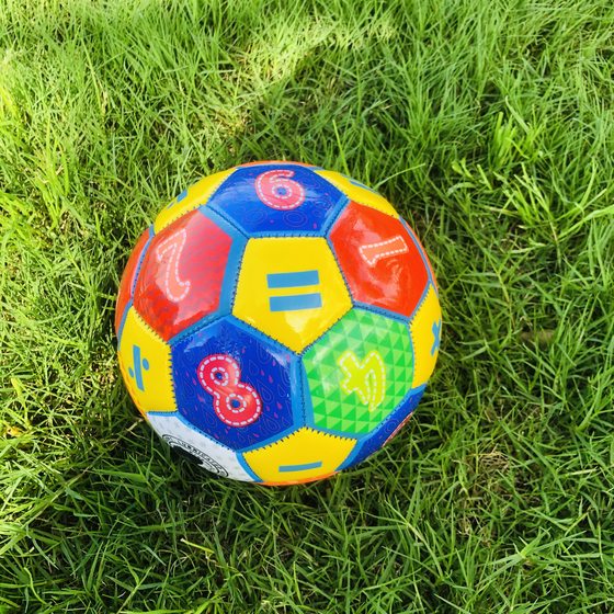 Children's No. 2 small football puzzle digital colorful kindergarten baby learning color inflatable toy environmentally friendly football
Children's No. 2 small football puzzle digital colorful kindergarten baby learning color inflatable toy environmentally friendly football