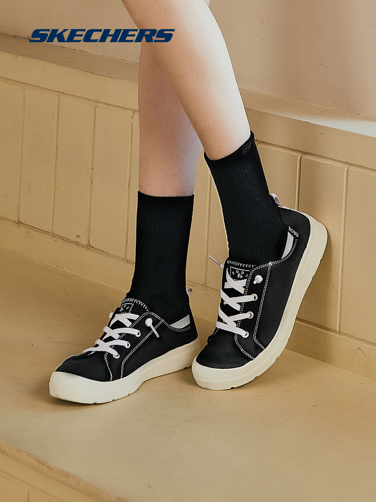 Sepatu Kanvas Wanita Skechers 113857 Warna Solid