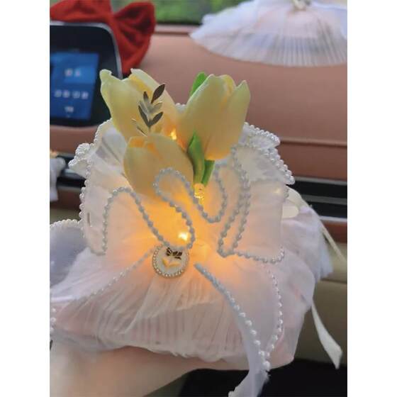 Tulip Car Bamboo Charcoal Bag Creative Flower Car Aromatherapy Decorative Charcoal Bag Deodorizing Car Interior Supplies 
Tulip Car Bamboo Charcoal Bag Creative Flower Car Aromatherapy Decorative Charcoal Bag Deodorizing Car Interior Supplies