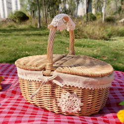 Tengtiao woven rattan and blue willow picnic basket Tengtiao woven rattan and blue willow picnic basket
