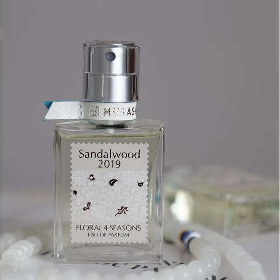 Japanese Musashino four-season perfume lotus wild rose winter plum white plum osmanthus gold osmanthus snow mint test fragrance sample
Japanese Musashino four-season perfume lotus wild rose winter plum white plum osmanthus gold osmanthus snow mint test fragrance sample