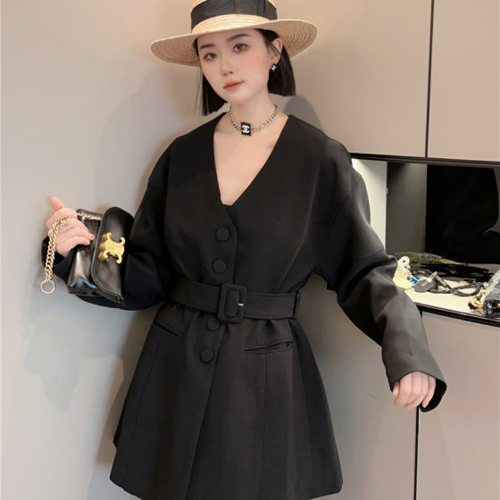 Women's Southern Oil Authentic French Belt Buckle Korean Loose Casual V-neck Long Sleeve Suit
Women's Southern Oil Authentic French Belt Buckle Korean Loose Casual V-neck Long Sleeve Suit