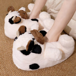 All-inclusive with cartoon little cow cotton slippers for men and women winter indoor warm plush home shoes ins All-inclusive with cartoon little cow cotton slippers for men and women winter indoor warm plush home shoes ins
