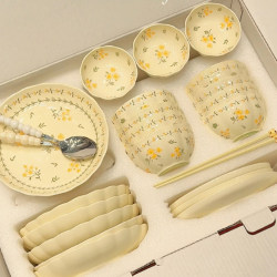 Dishes and Bowls Set for Home Use 2025 New High-End High-Value Fresh Ceramic Tableware Set Bowls and Plates Housewarming Gift Box Dishes and Bowls Set for Home Use 2025 New High-End High-Value Fresh Ceramic Tableware Set Bowls and Plates Housewarming Gift Box