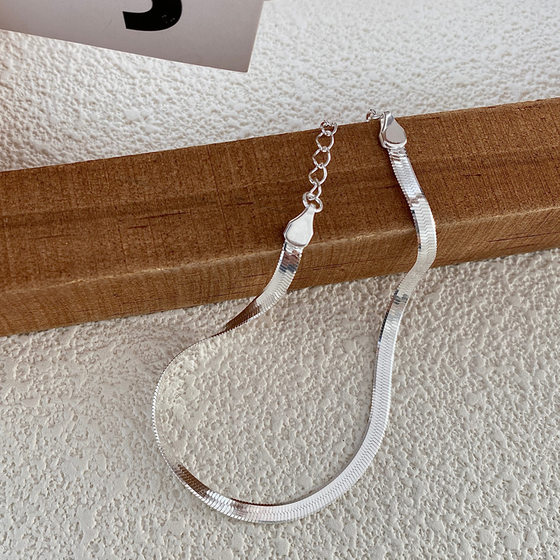 Japanese and Korean girls' whole body S925 sterling silver snake bone chain bracelet simple and cold style design fresh best friend silver bracelet
Japanese and Korean girls' whole body S925 sterling silver snake bone chain bracelet simple and cold style design fresh best friend silver bracelet