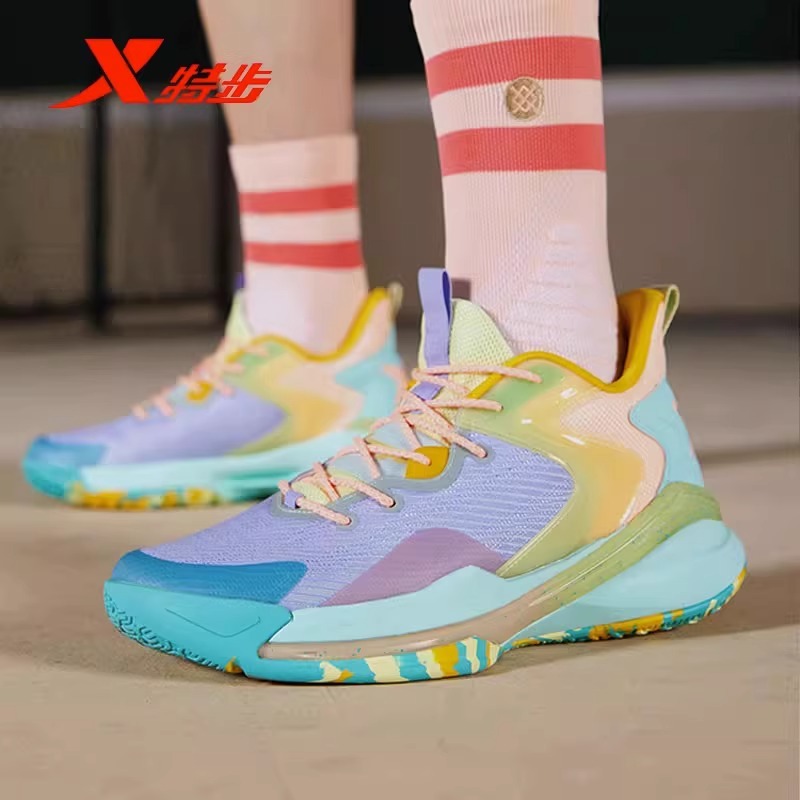 Xtep Men's Basketball Shoes - High Top, Durable & Cushioned