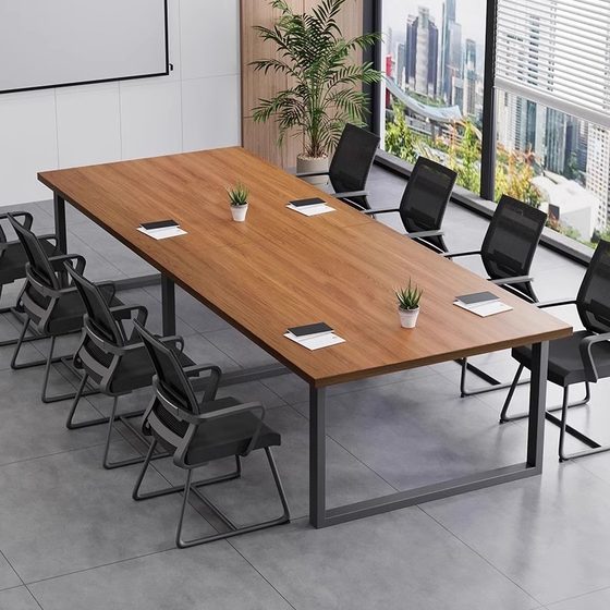 Conference table Xianyu second-hand furniture market long large table office table chair combination rectangular small size 
Conference table Xianyu second-hand furniture market long large table office table chair combination rectangular small size