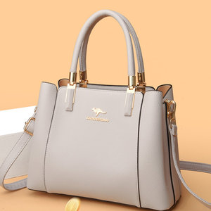 2025 new large-capacity rose kangaroo leather crossbody bag, fashionable high-end women's handbag for all seasons 
2025 new large-capacity rose kangaroo leather crossbody bag, fashionable high-end women's handbag for all seasons