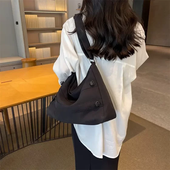 Women's canvas bag new simple solid color large capacity tote bag fashionable casual commuter one-shoulder crossbody bag for women
Women's canvas bag new simple solid color large capacity tote bag fashionable casual commuter one-shoulder crossbody bag for women