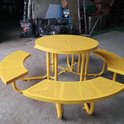 Factory outdoor tables and chairs, galvanized steel art metal table and chair combination, garden courtyard scenic area leisure table and chairs Factory outdoor tables and chairs, galvanized steel art metal table and chair combination, garden courtyard scenic area leisure table and chairs