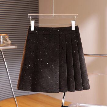 LaChapelle women's irregular woolen pleated skirt 
LaChapelle women's irregular woolen pleated skirt