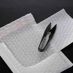 New composite pearlescent film bubble bag, white composite bubble envelope bag, logistics foam express bag, clothing bag New composite pearlescent film bubble bag, white composite bubble envelope bag, logistics foam express bag, clothing bag