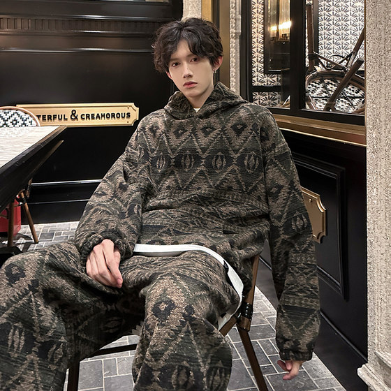 Handsome high-end men's suit spring and autumn ethnic style hooded sweatshirt pants teen ootd outfit two-piece set
Handsome high-end men's suit spring and autumn ethnic style hooded sweatshirt pants teen ootd outfit two-piece set