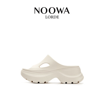 The same style as the beach thick-soled height-enhancing semi-torque swimming shoes in the mall 
The same style as the beach thick-soled height-enhancing semi-torque swimming shoes in the mall