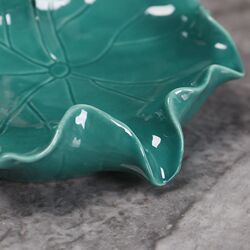 Ceramic soap box lotus soap shelf household drain box cute toilet sink for hand washing and bathing Ceramic soap box lotus soap shelf household drain box cute toilet sink for hand washing and bathing