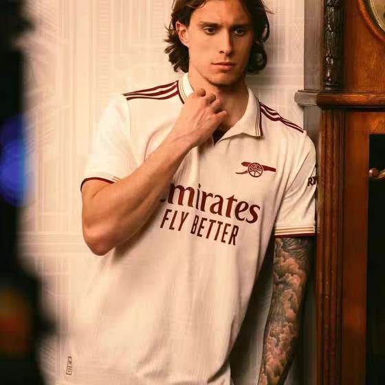 2526 Arsenal's second away jersey Havertzoud Gokarafiori Rice short-sleeved fan player version
2526 Arsenal's second away jersey Havertzoud Gokarafiori Rice short-sleeved fan player version