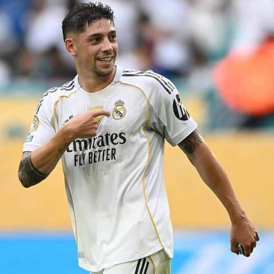 2526 Real Madrid jersey home court at home in the new season Modric Bellingham Mbappe Valverde football uniform
2526 Real Madrid jersey home court at home in the new season Modric Bellingham Mbappe Valverde football uniform