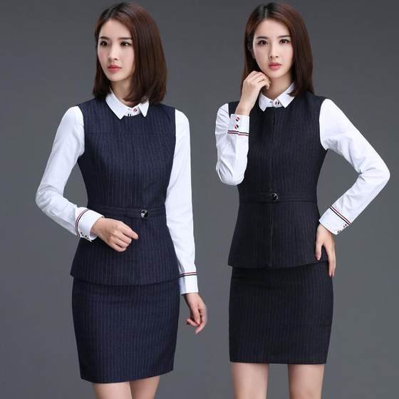 High-speed delivery Qiuqiu round neck blue striped vest women's short professional suit sleeveless suit vest workwear
High-speed delivery Qiuqiu round neck blue striped vest women's short professional suit sleeveless suit vest workwear