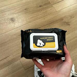 Group purchase 80 shoe polishing wipes small white shoes artifact water-free sports shoes leather shoes stain removal and hair maintenance snow cotton Group purchase 80 shoe polishing wipes small white shoes artifact water-free sports shoes leather shoes stain removal and hair maintenance snow cotton